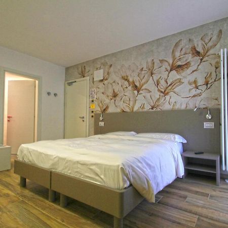Hotel Venezia 罗卡皮耶托雷 外观 照片