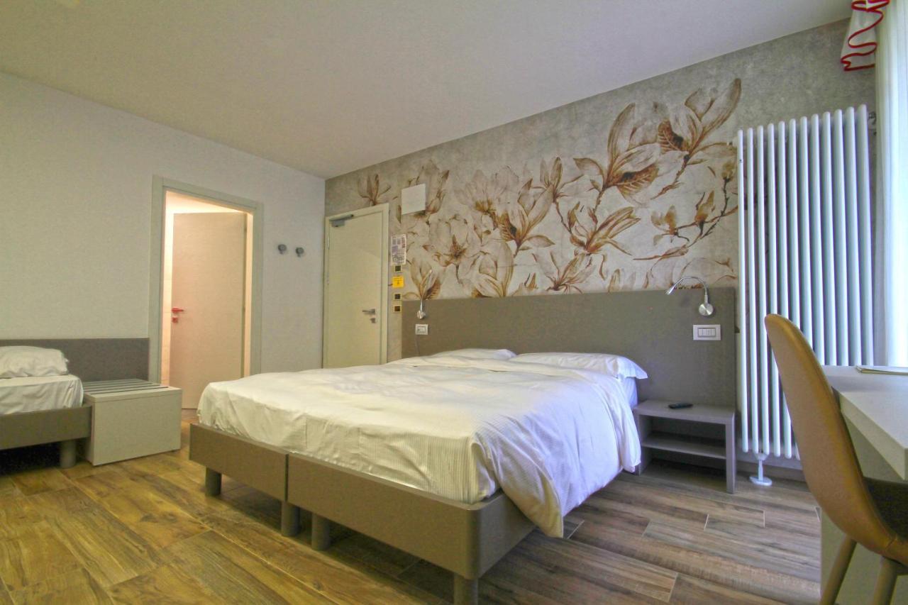 Hotel Venezia 罗卡皮耶托雷 外观 照片