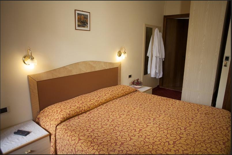 Hotel Venezia 罗卡皮耶托雷 客房 照片